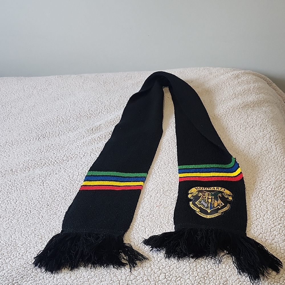 Harry Potter Hogwarts Black Scarf with Multicolor Stripes and Crest